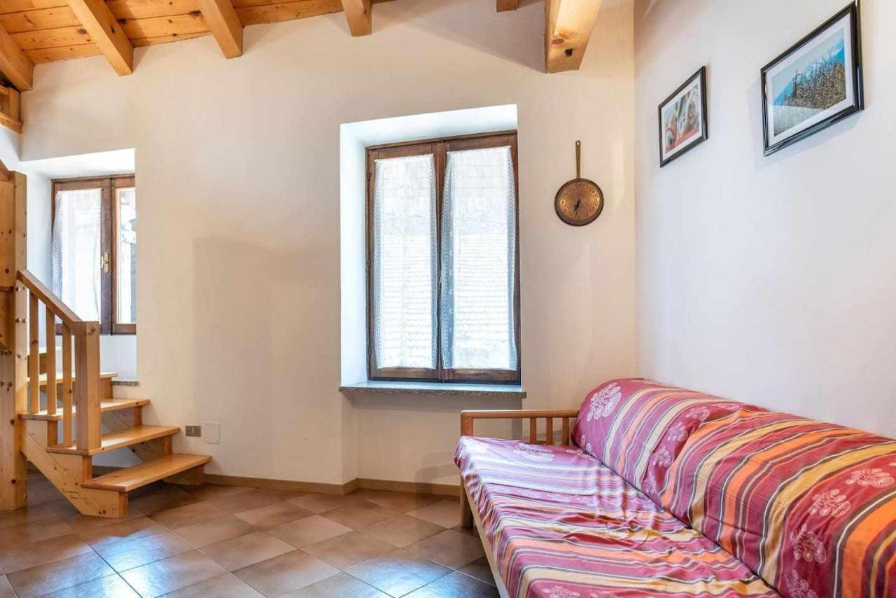 Appartamento Dimora al Portico Cloz OSPITAR Esterno foto